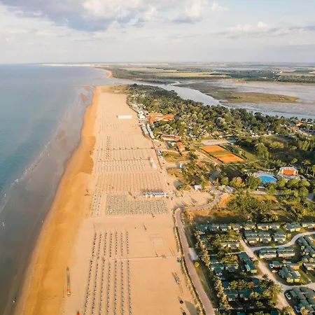 Bright Flat With Terrace Near The Sea Bibione